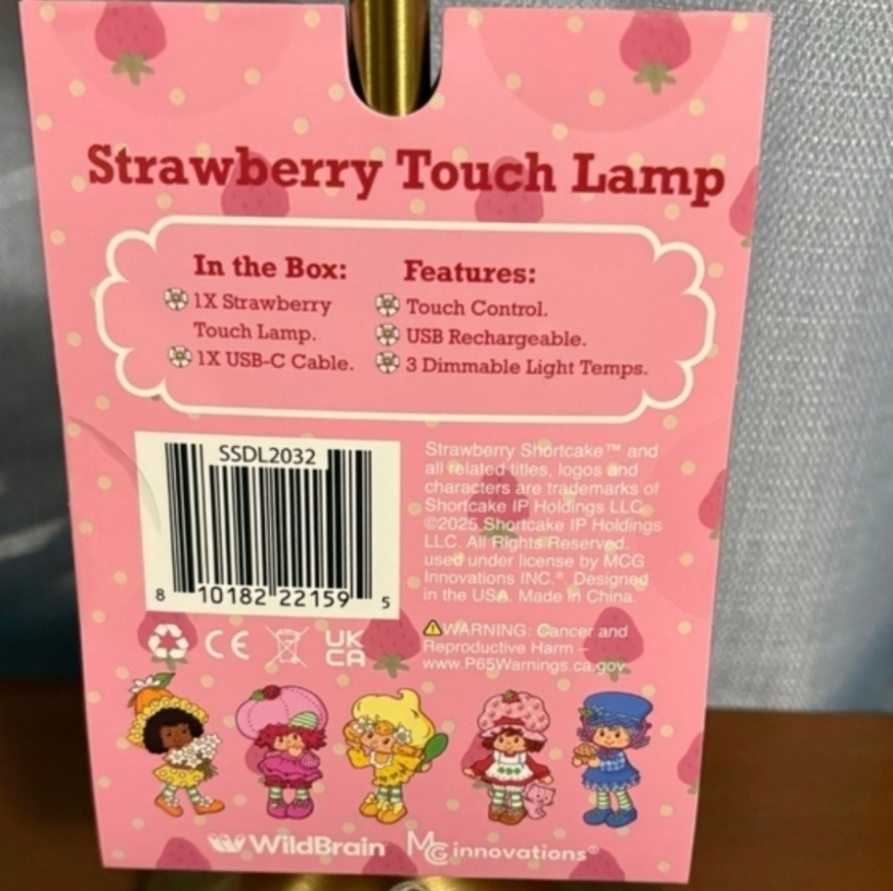Strawberry Shortcake Touch Lamp 🍓 - Picture 4 of 4